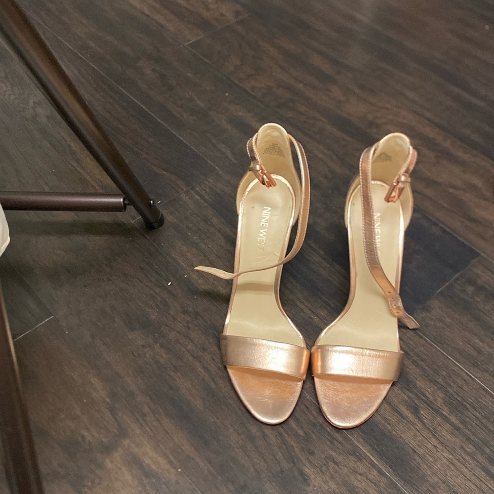 none west heels